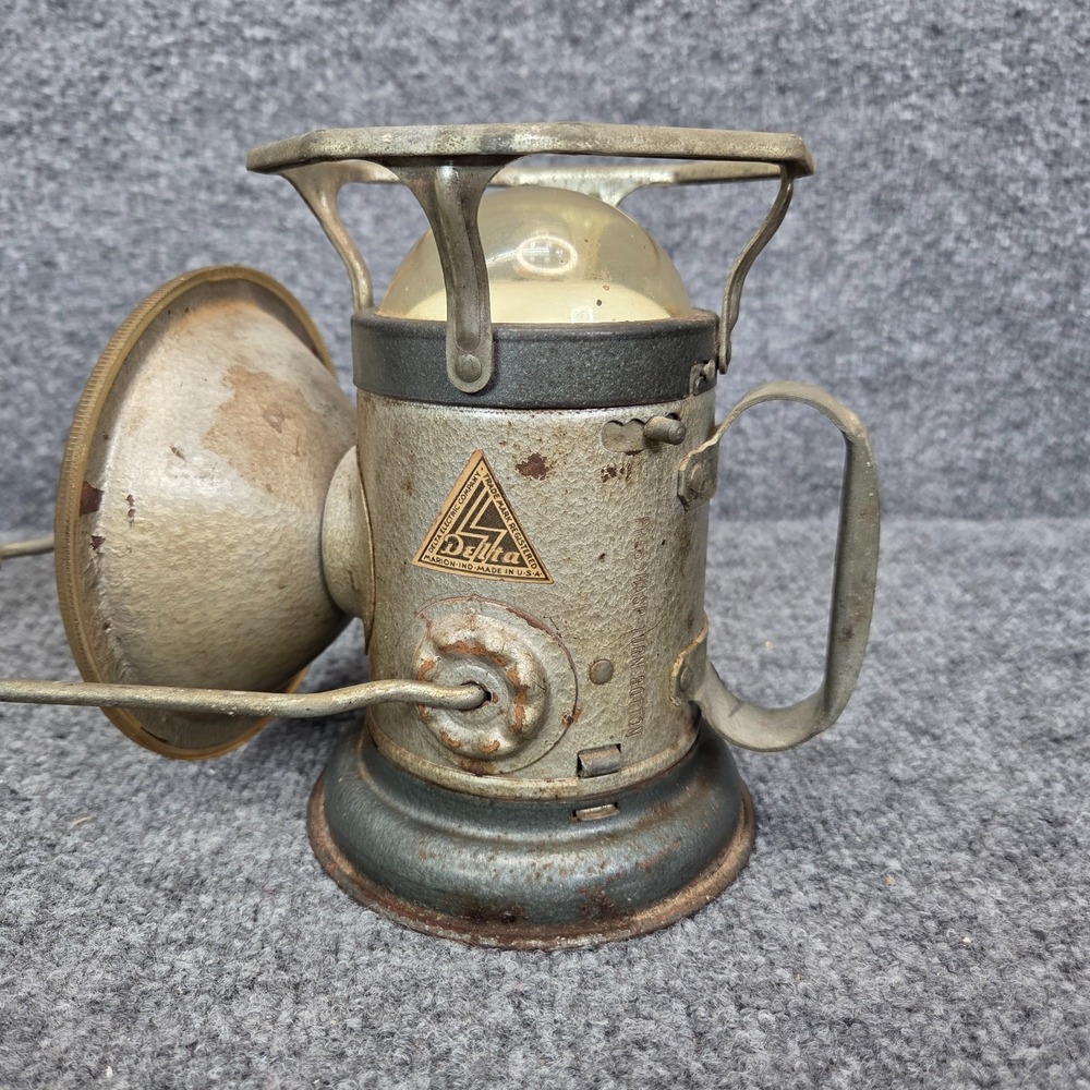Vintage Delta Powerlite Double Globe Train Railroad Lantern USA Untested Antique